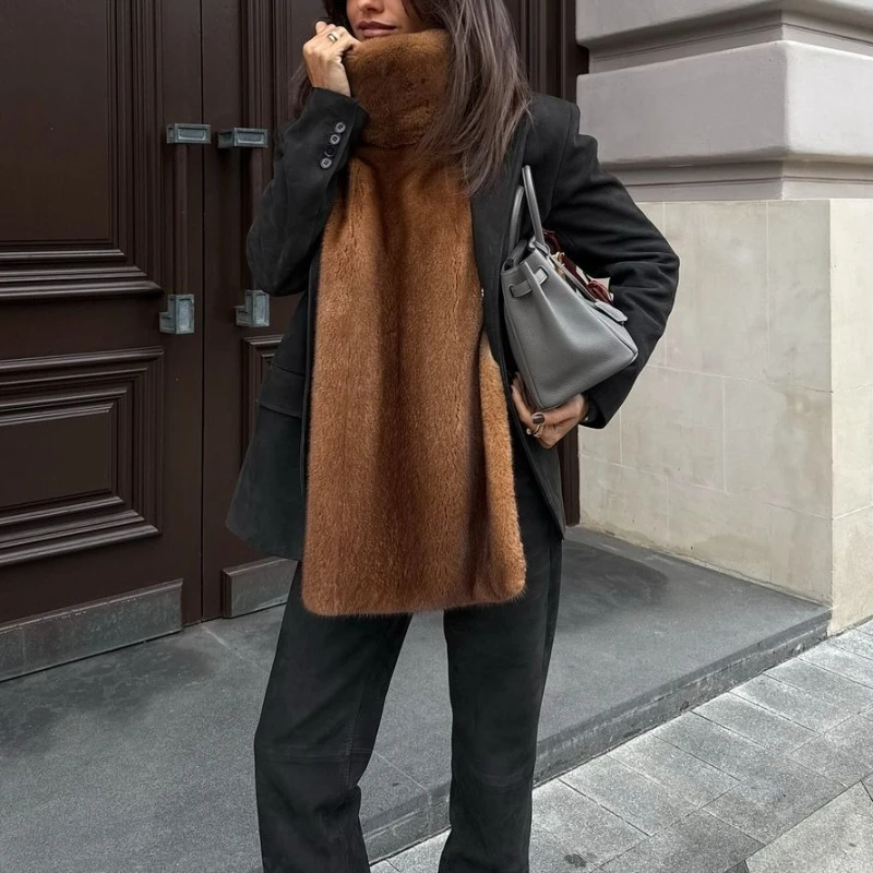 Solid Color Turtleneck Fur Vest for Women 2025 New Style Eco-friendly Fur Comfortable Eye-catching  Warm Embroidered Vests Woman