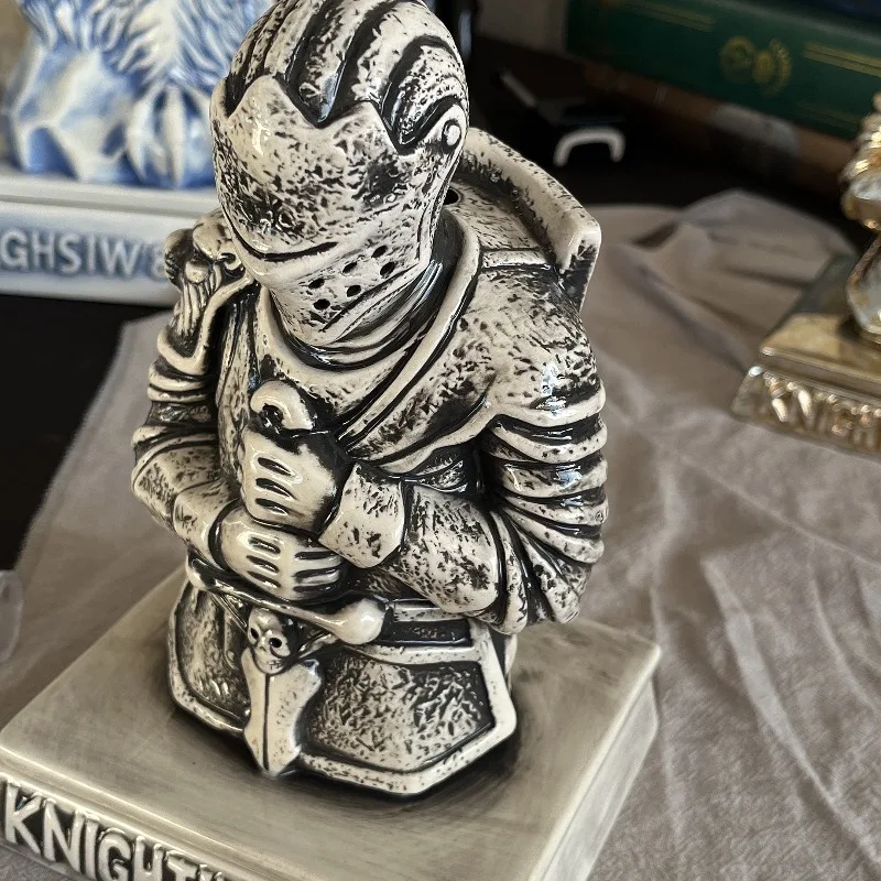 Skeleton Knight Incense Burner - Trendy Home Decor, Housewarming Gift, or Moving Decoration