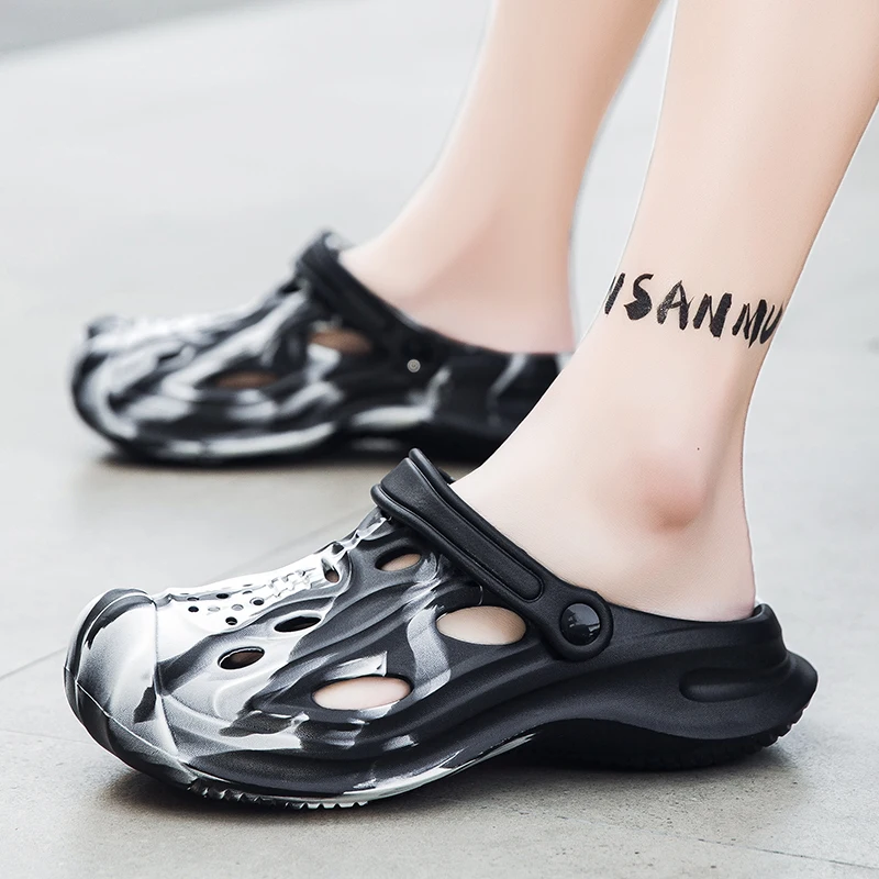 Fashion Camouflage Holes Gardens Shoes New Clogs Slippers For Men Outdoor Non-slip Beach Slides MEN Leisure Sandals