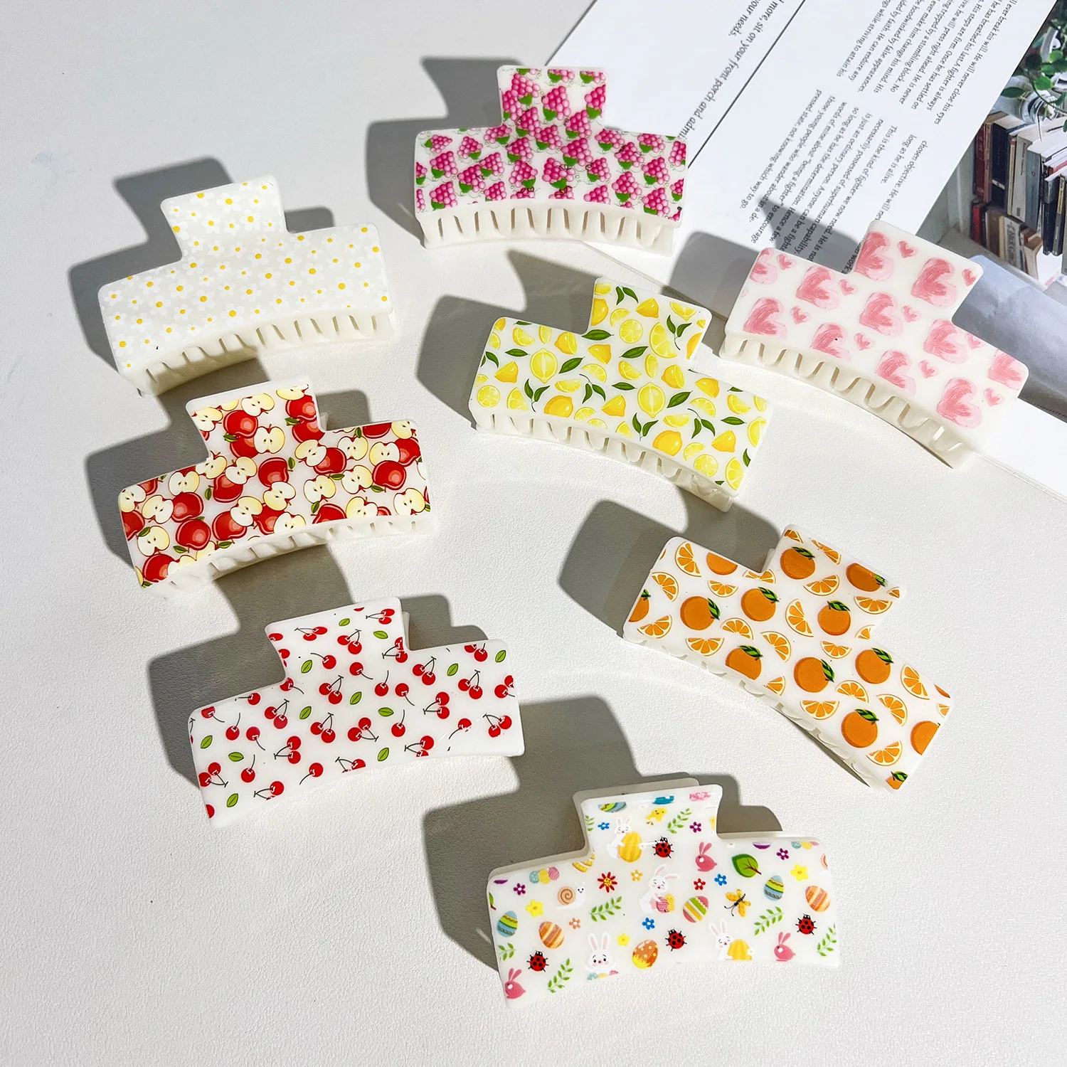 

Printed PS Plastic Fruit-Print Hair Clip: A Stylish, Fresh, and Sophisticated Clip for Women to Wear at the Back of the Head