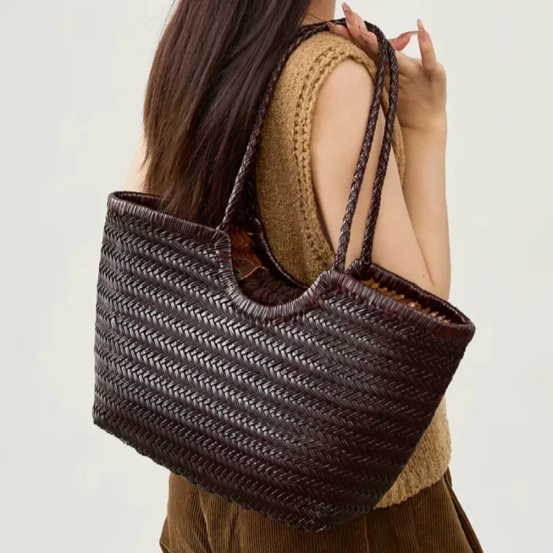 Brand Hand-woven Tote Bag French Genuine Leather Large Vegetable Basket Bag With Woven Inner Pocket Shoulder Underarm Tote Bag view 3