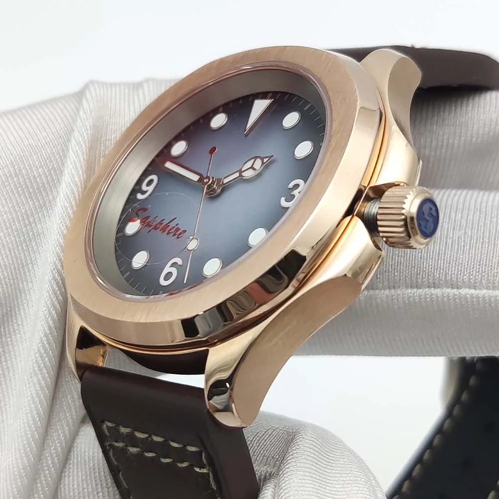 Orologio meccanico automatico da uomo di lusso in oro rosa 40 mm NH35 con cinturino in pelle impermeabile in vetro zaffiro