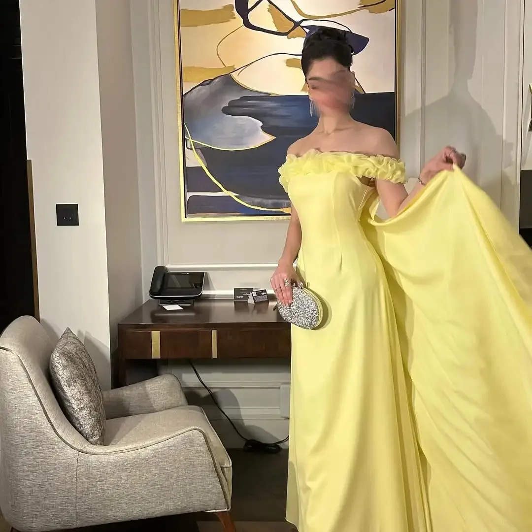 Indie op maat gemaakte elegante mouwloze off-the-shoulder avondjurken Saoedi-galajurk geplooide bloemen vloerlengte feestjurken