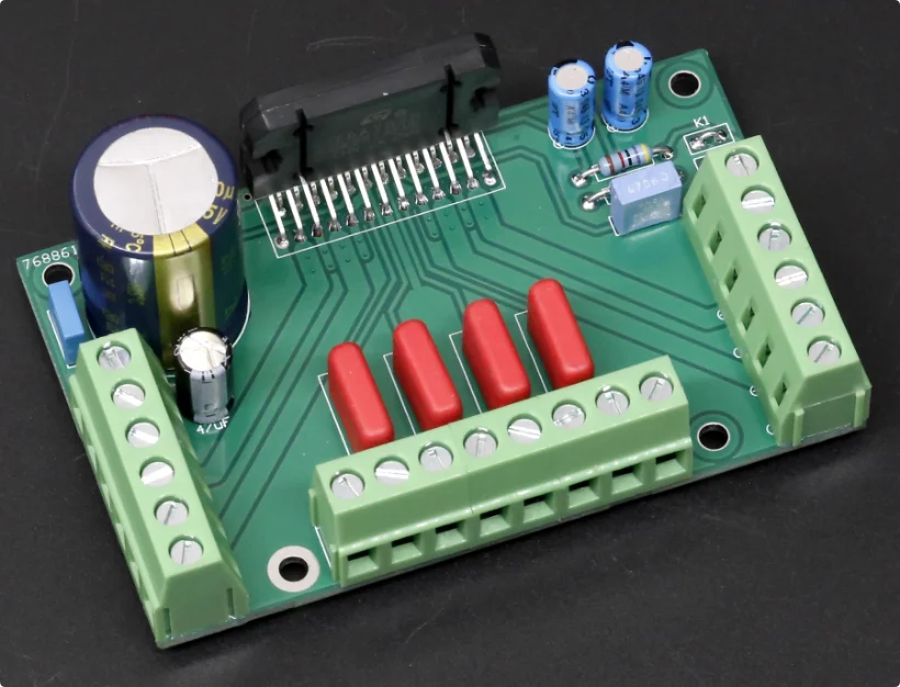 

C/Совершенно новый оригинальный ST TDA7850 4*50 Вт автомобильный усилитель мощности/плата усилителя мощности