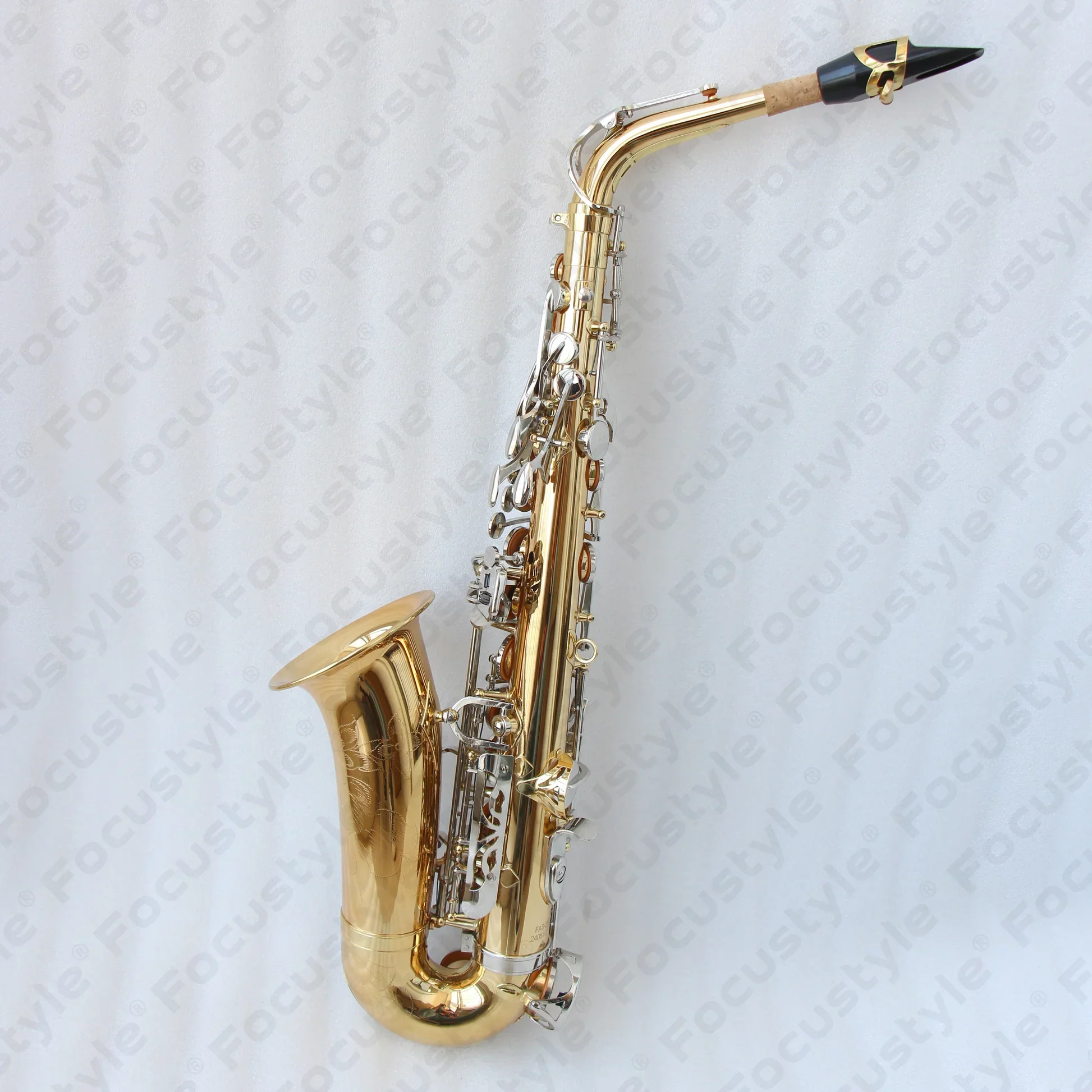 

Hooqu High Grade Classical China Golden Alto Saxophone Wholesale Eb Antiqued Brass Foamed Case Colorful Antique Brass