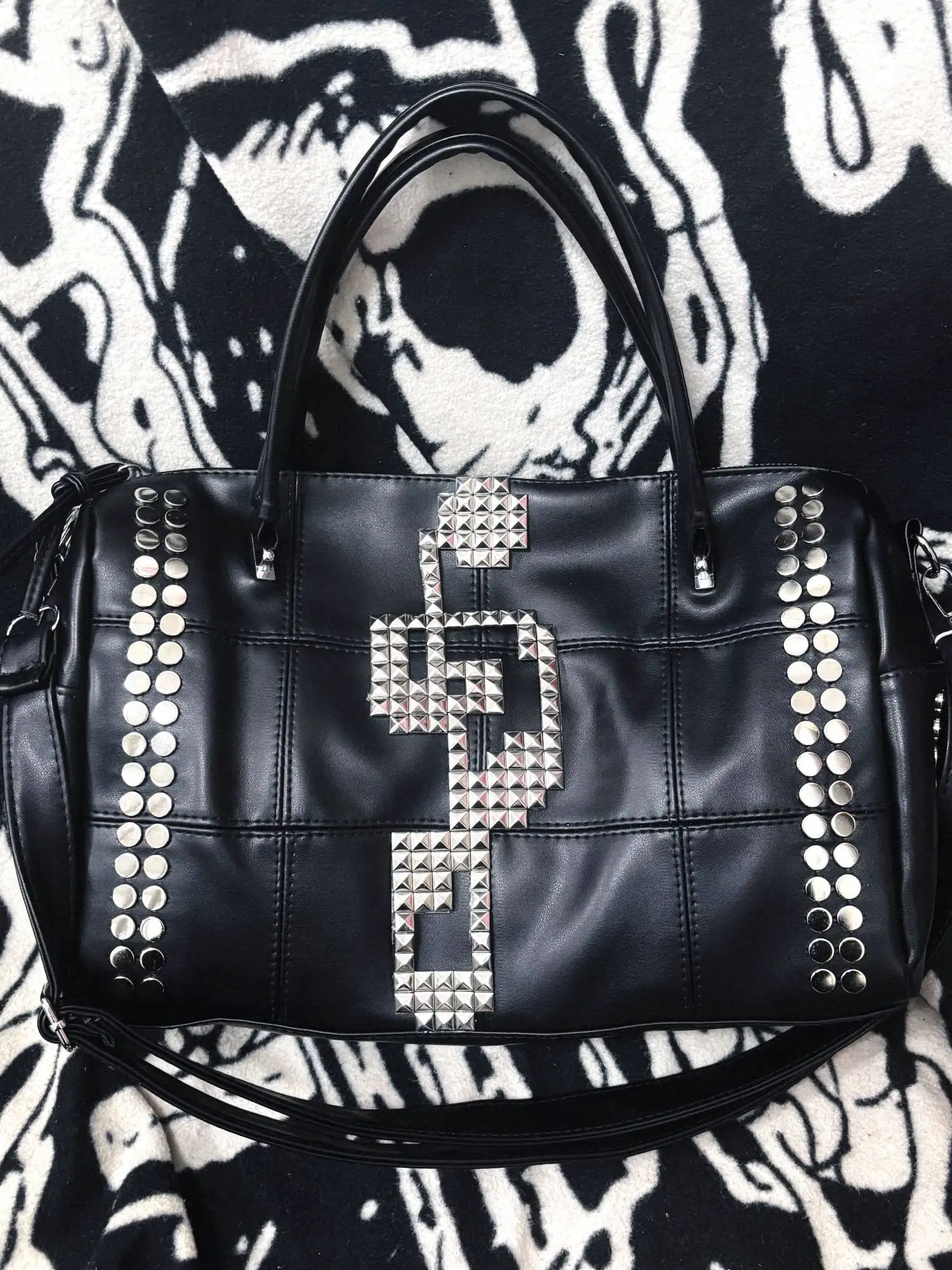 Original Subculture Punk Black Music Note Elements Large Capacity Underarm Bag Rivet Personality Portable Messenger Bag