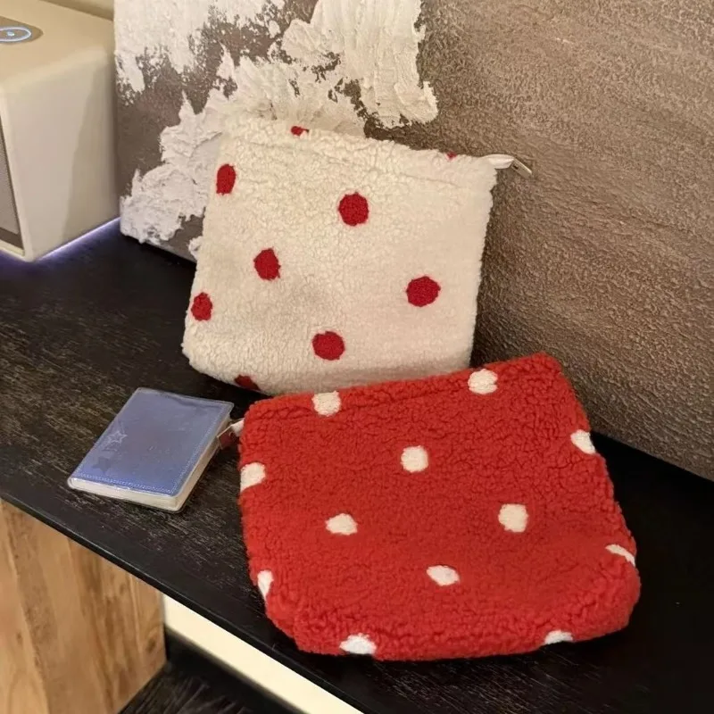 2025 New Cute Polka Dot Plush Makeup Bag for Women Winter Warm Japanese Kawaii Cosmetic Brush Storage Case Pouch
