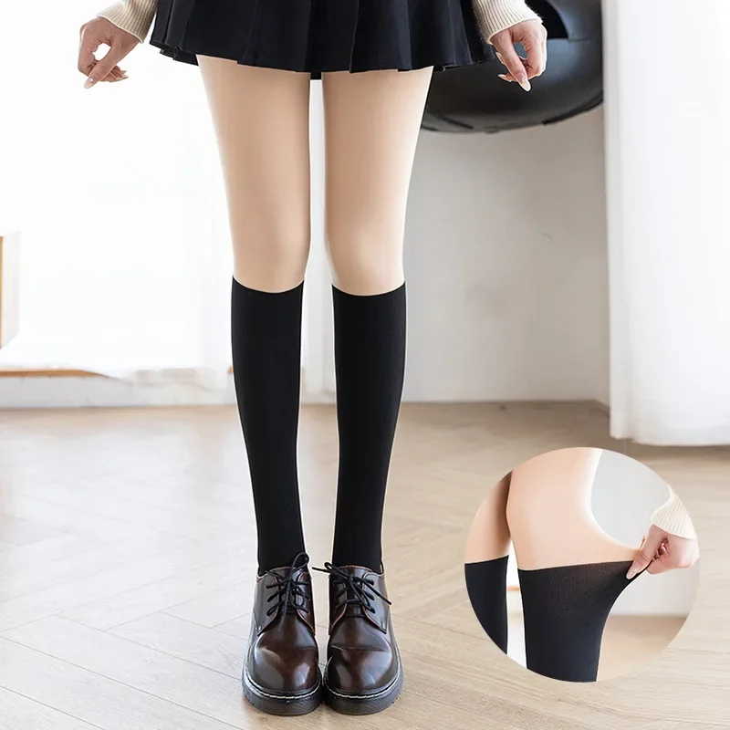 Variant: false knee balck  A