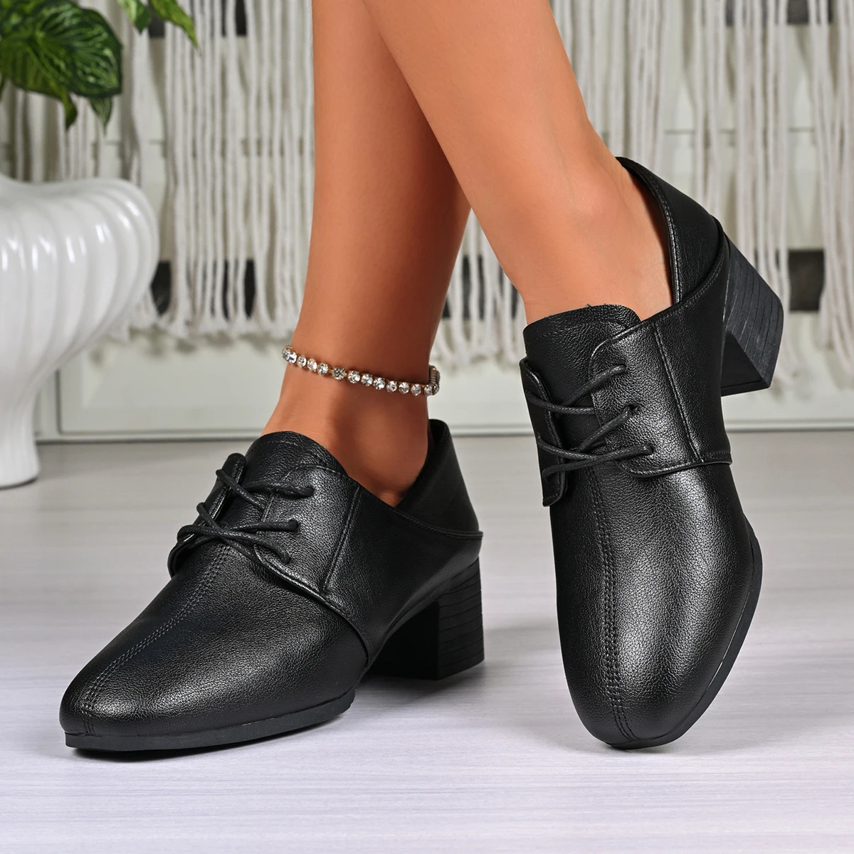 

Spring and Autumn New Round Head Square Heel Casual Women's Shoes 2025 Fashionable Comfortable Banquet High Heels Work Shoes
