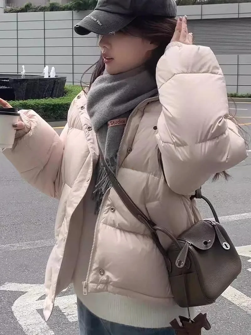 

Женская короткая пуховая куртка ROUJE KEFSS, новинка зимы 2024, пуховик из утиного пуха, верхняя одежда для невысоких женщин, для прямоугольной фигуры