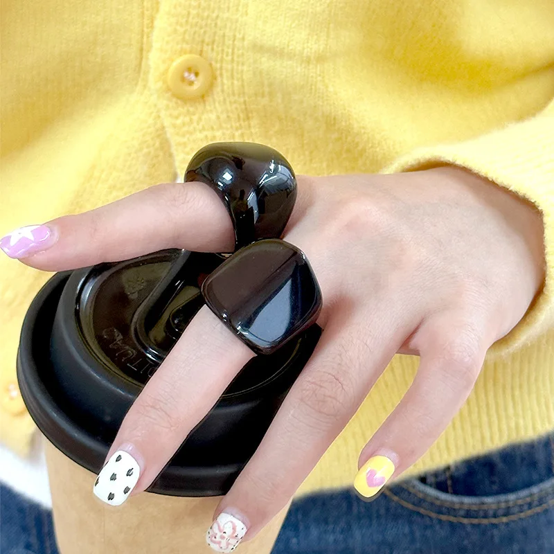 Trendy Gothic Black Color Resin Acrylic Big Finger Ring For Charm Geometric Irregular Square Ring For Women Vintage Jewelry Gift