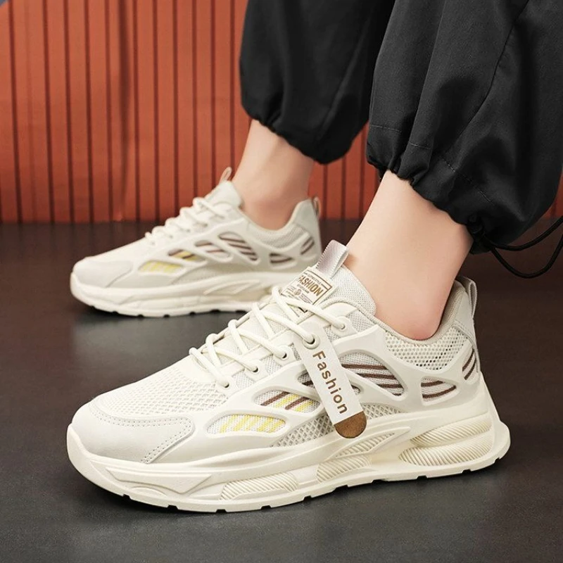 

Дышащая спортивная обувь для бега на толстой платформе с сетчатым верхом для мужчин Баскетбольные тенденции 2025 Trend Gym Низкая цена Мужские повседневные кроссовки