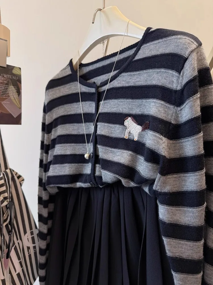 

Свободный длинный вязаный кардиган с круглым вырезом для женщин, осенний полосатый топ с вышивкой и кисточками, креативный дизайн