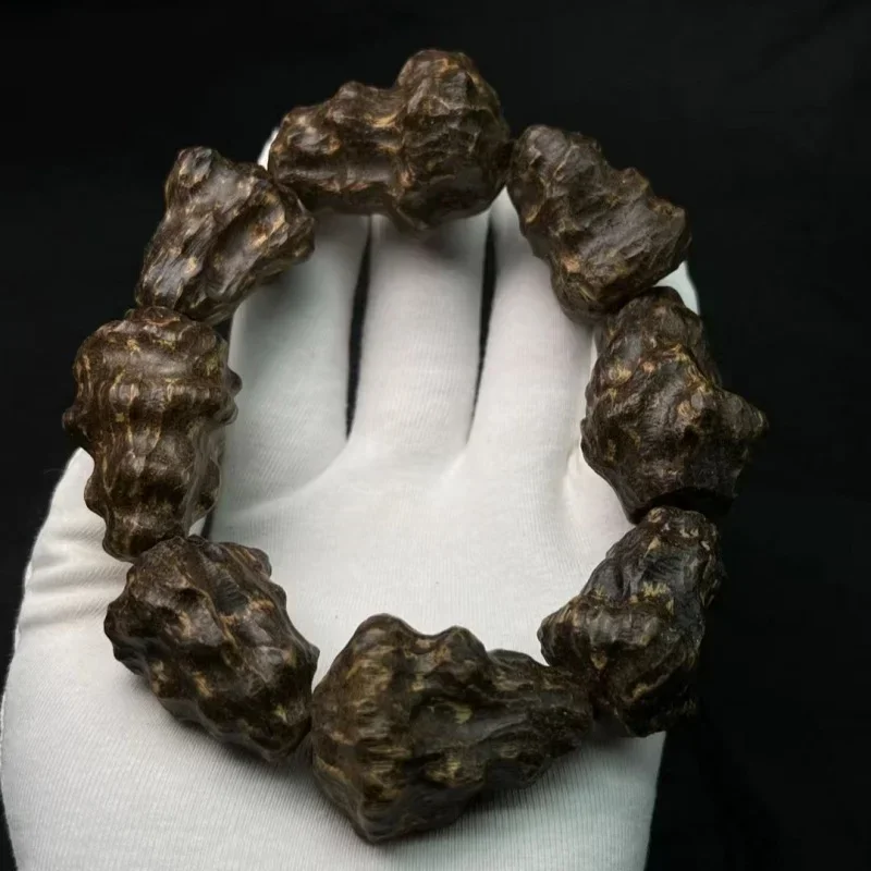 

Vietnam Nha Trang Agarwood Bracelet with Type Burl Old Materials Submerged Qi Nan Agilawood Natural Raw Material Honey Camphor P