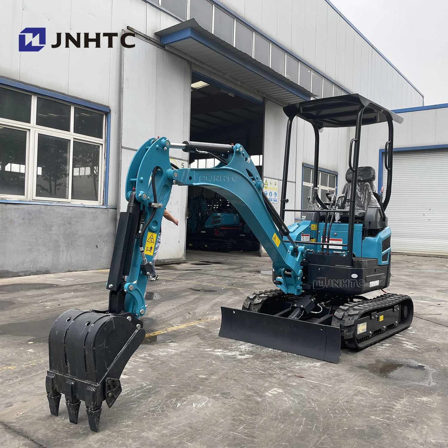 2 Ton Hydraulic Mini Excavator For Farm Using