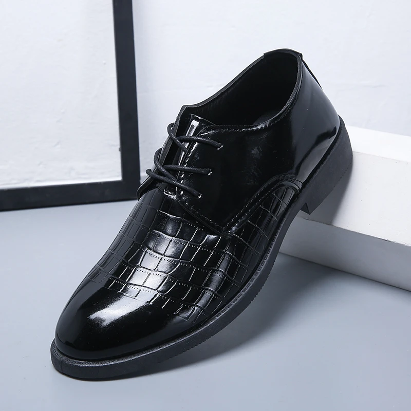 Men's Wide Width Polished Leather Oxfords Autumn Business Casual Formal Shoes Shiny Comfort Cushioned Non-Slip Sole Work Wedding