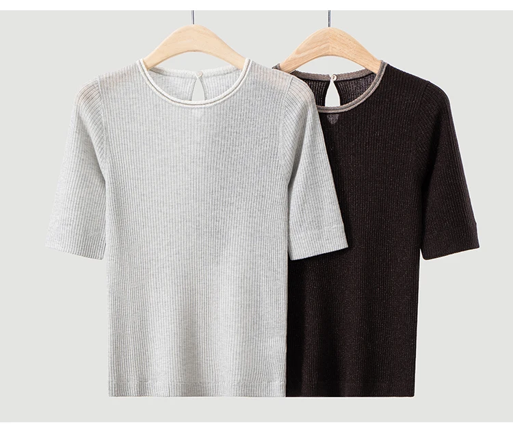 BY3621584 Damen-Pullover mit Rundhalsausschnitt aus Wollmischung, gerippt, kurze Ärmel, Kontrastkragen, Kettenverzierung, Schlüsselloch am Rücken, dezenter Luxus für den Herbst – Detail 13