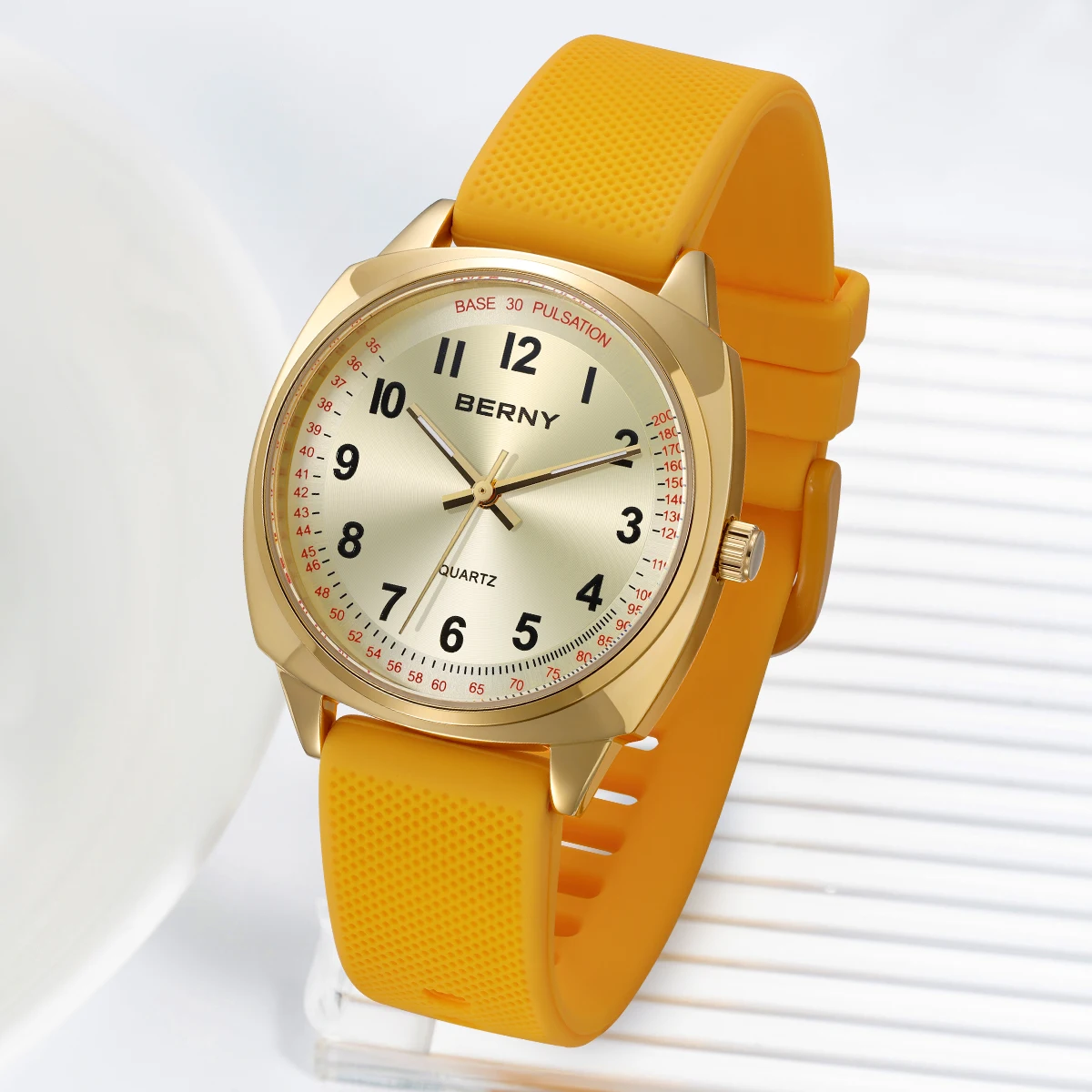 Relojes BERNY para mujer, reloj de enfermera, relojes de cuarzo dorados simples e informales para mujer, reloj de pulsera deportivo luminoso de fácil lectura resistente al agua para mujer