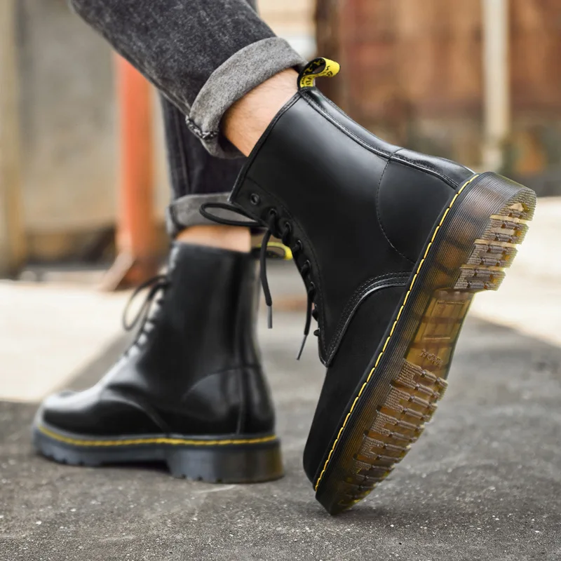 

Autumn Winter Couple Martin Boots Fleece Lined Warm Retro Soft Leather Genuine Leather British Fashion Doctor Mens Short Boots