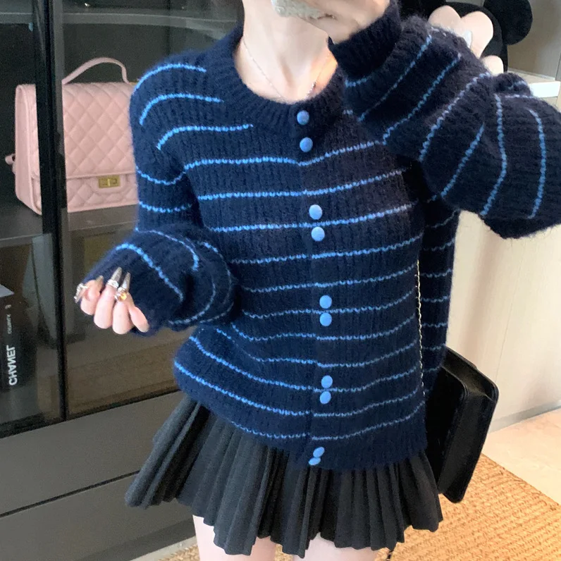 سترة محبوكة مخططة للنساء للخريف والشتاء سترة عتيقة على الطراز الكوري معطف محبوك بأكمام طويلة واحدة الصدر #2