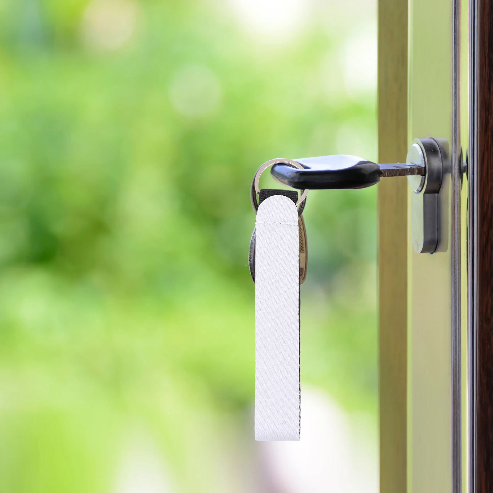 

30Pcs Practical Key Chain Ropes Superior Materials Long Lasting Use Gifts for Friends and Families White Key Chain Lanyards