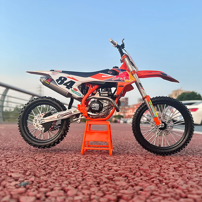 Maisto 1/6 KTM 450 SX-F Red Bull Motorcycle Model Toy Vehicle Collection Autobike Shork-Absorber Off Road Autocycle Toy Car