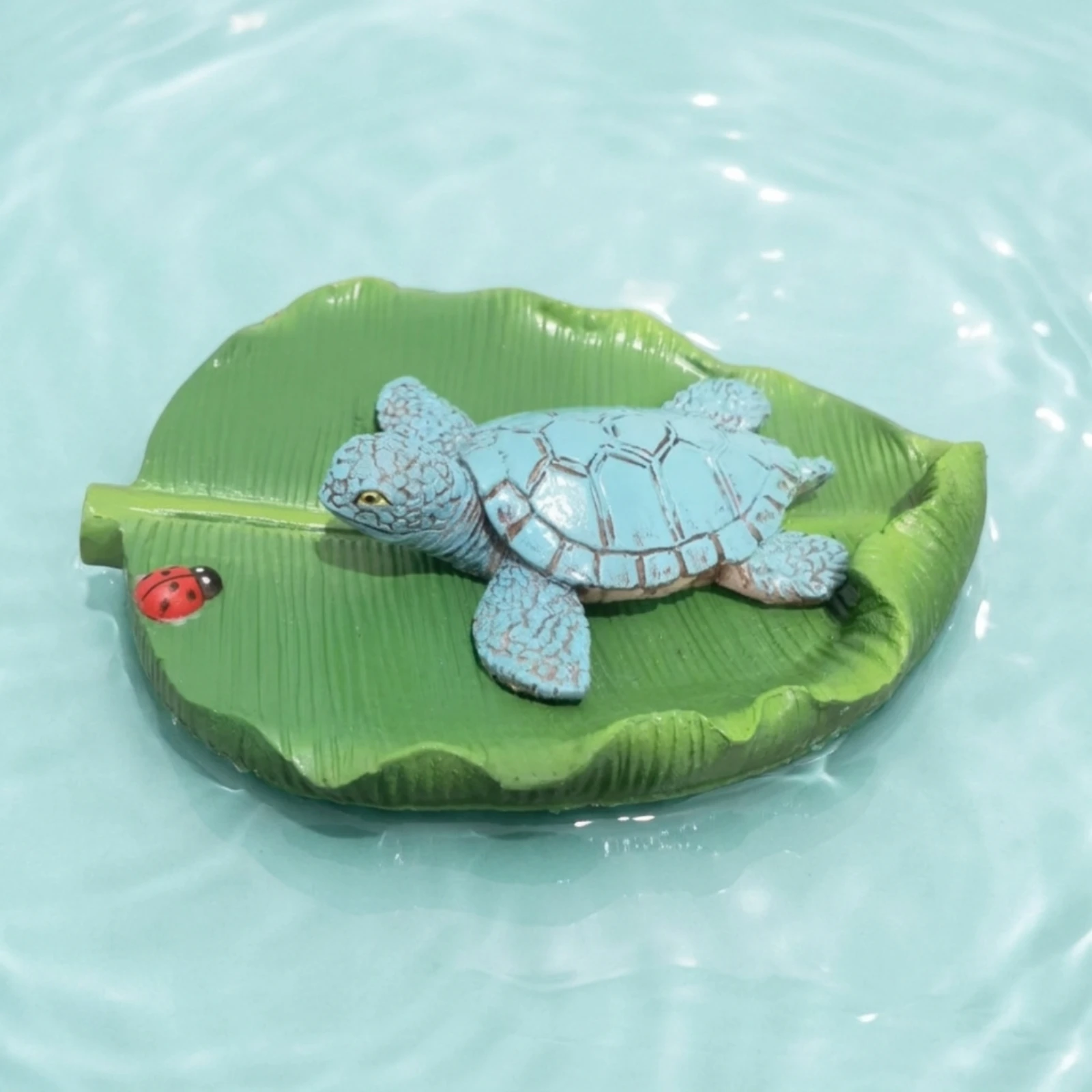 Floating Turtle Ornament Waterproof Aquarium Ornament with Lotus Leaf Water Landscape Decoration Playful for Pond Owners