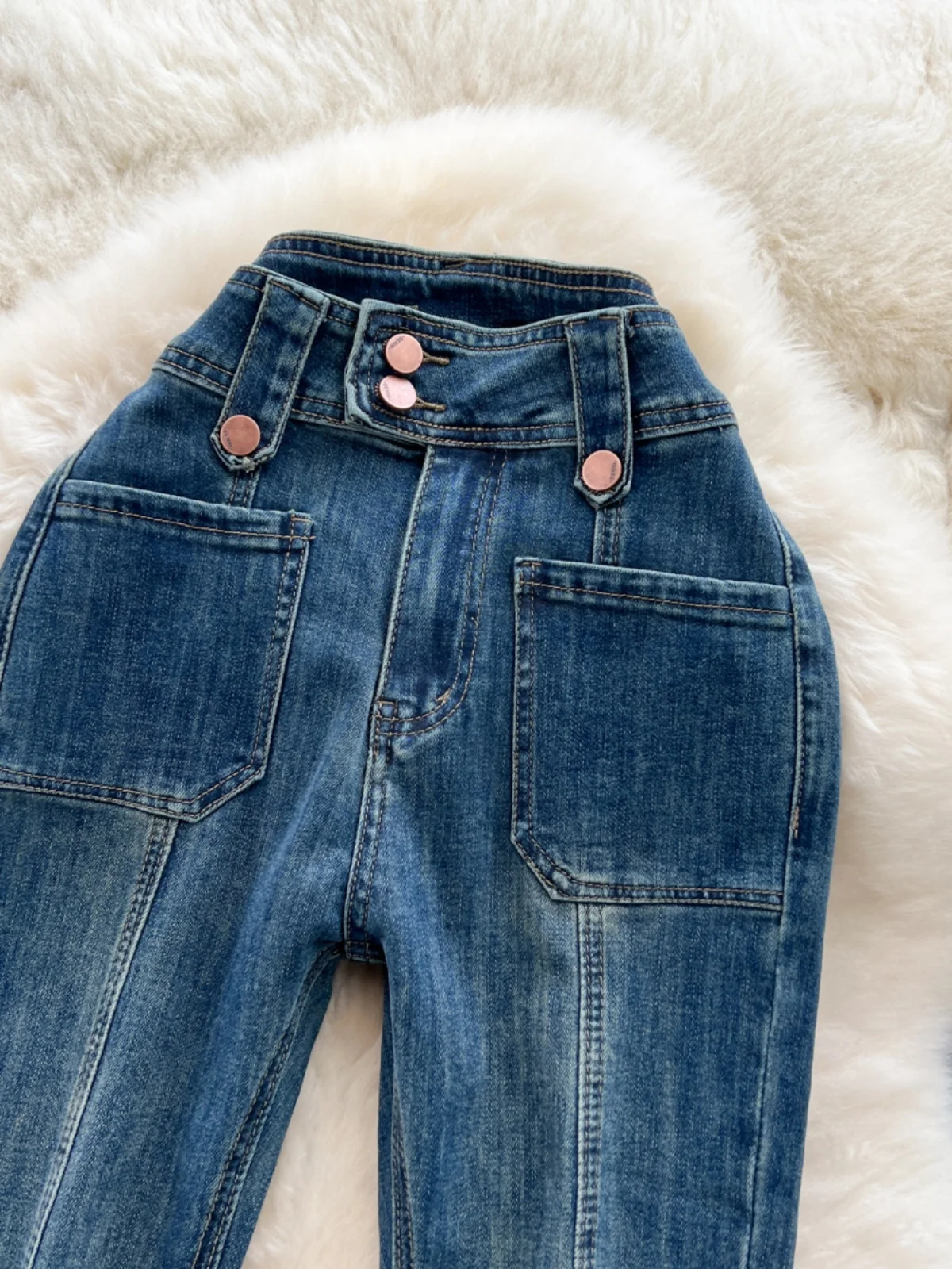 Pantalones vaqueros Retro picantes con diseño Micro acampanado para mujer, pantalones vaqueros versátiles ajustados de cintura alta estilo de Hong Kong para otoño e invierno