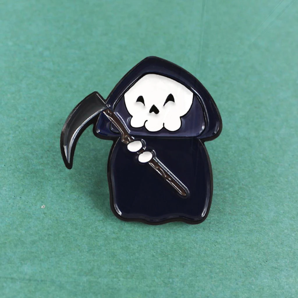 Death Skull Button Enamel for Women Men Hat Bag Clothes Lapel Pins Brosche Cartoon Sickle Death Skeleton Pins Pin Black Cloak