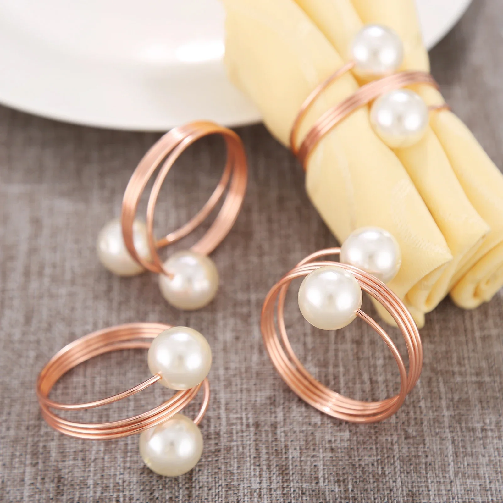 6Pcs RoseGold Pearl Napkin Rings Metal Napkin Holder Buckle for Christmas Wedding Banquet Birthday Party Dinner Table Decoration