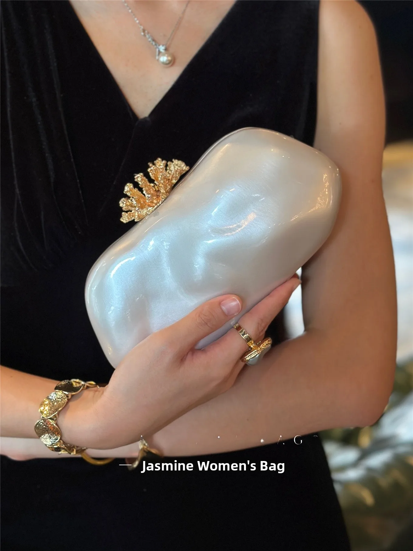 2026 New Women's Acrylic Shoulder Crossbody Bag Fashion Wedding Dinner Clutch Handbag Irregular  Shape Summer Trend