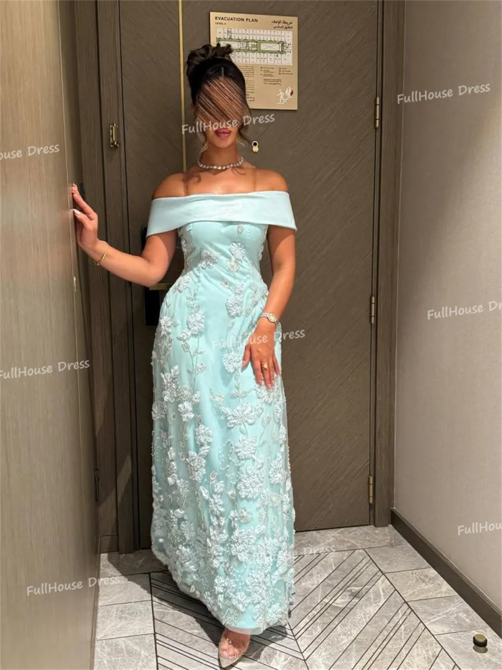 العرف أنيقة قارب طوق الأزهار التطريز مثير غمد مساء اللباس عارية الذراعين فستان طويل حزب شارون سعيد