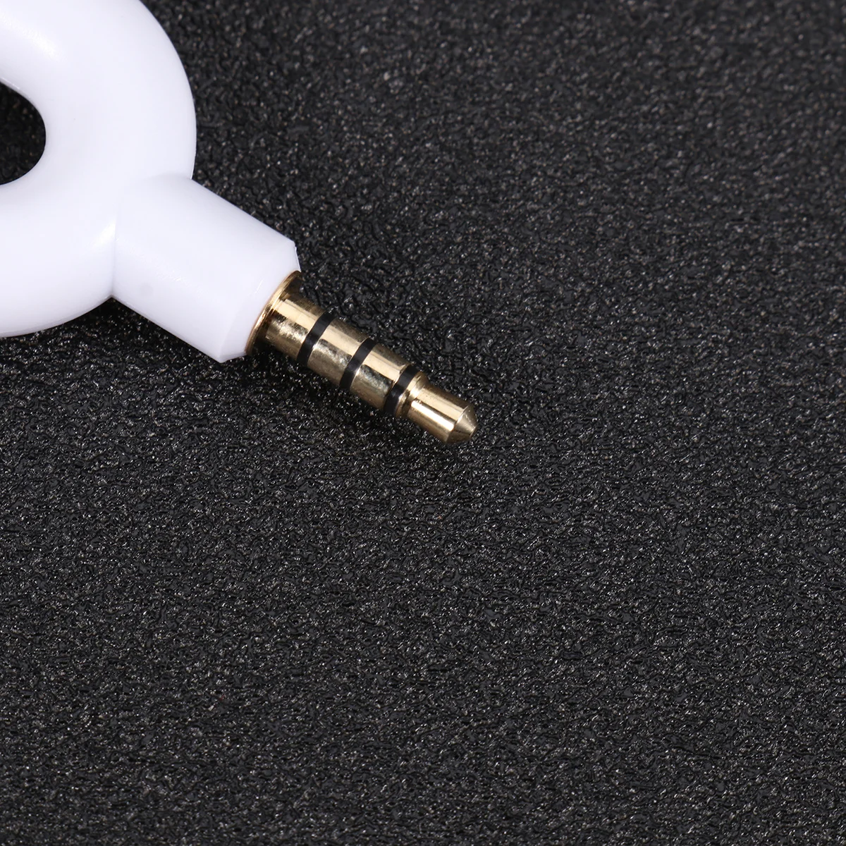 

3.5mm Stereo Audio Converter 2 Way U Shape Earphone Splitter for Headphone Headset Adapter with Microphone Support White