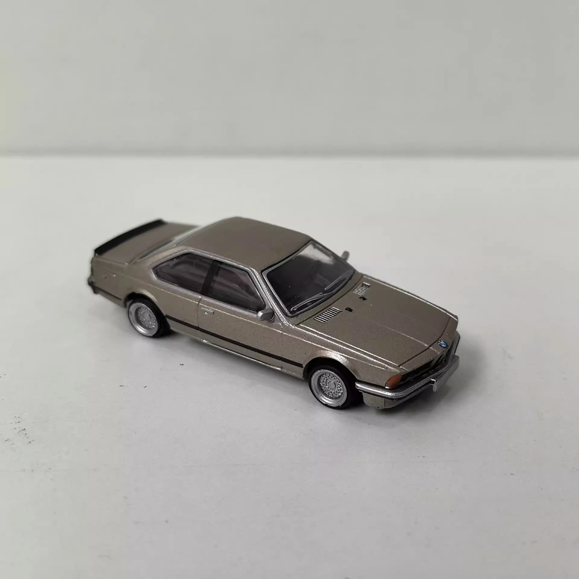 BREKINA Escala 1/87 HO BMW 635 CSI BMW Modelo de coche de plástico