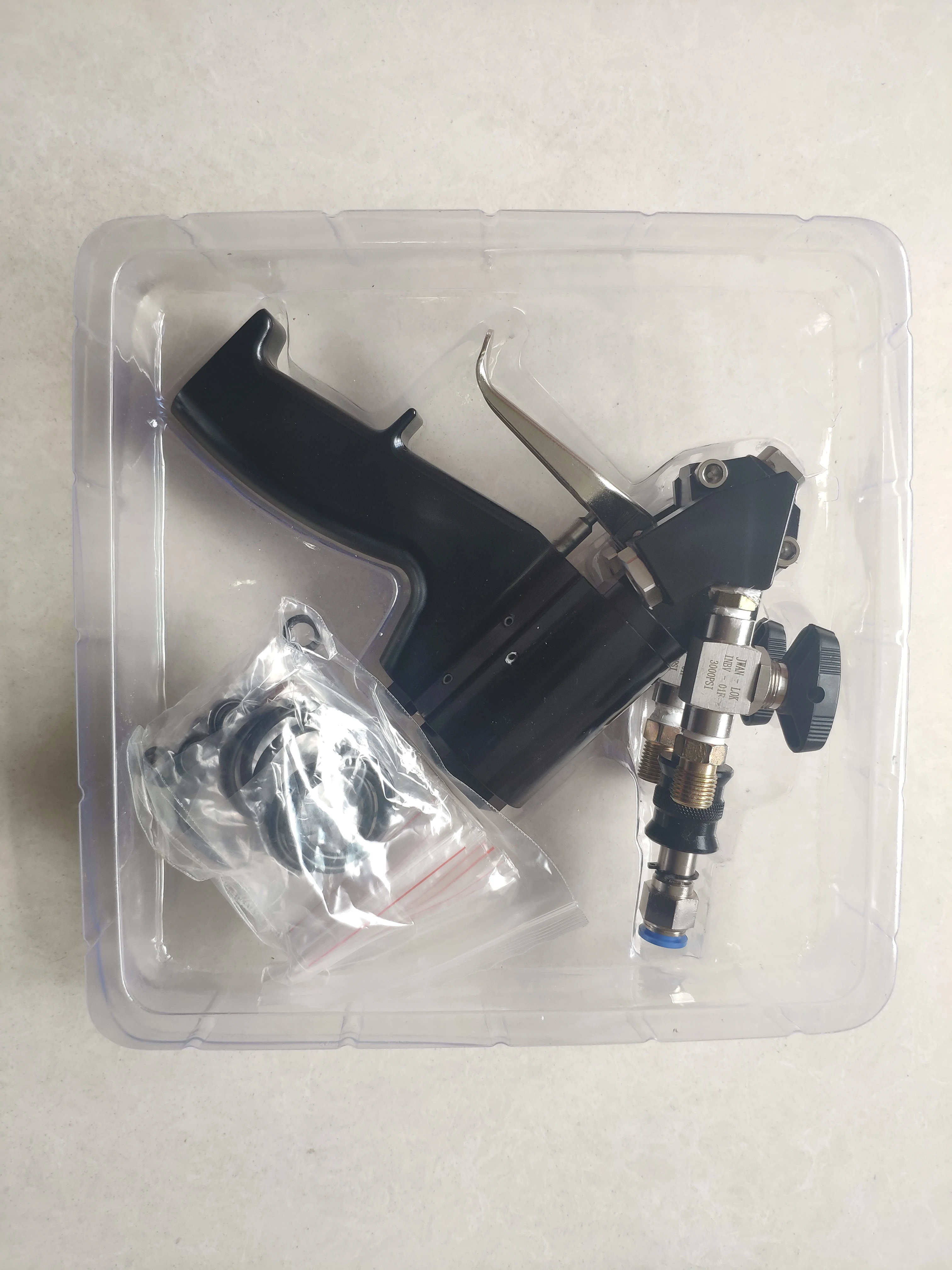 Spray portatile in poliuretano per macchina schiumogena P2 Spray