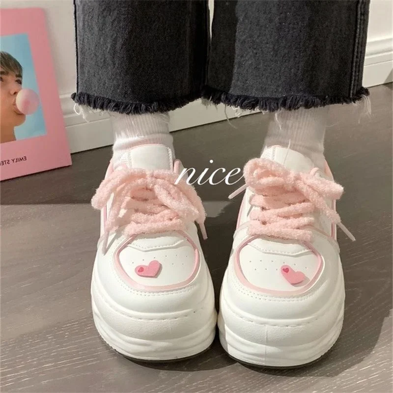 White Pink Women\'s Sports Shoes Kawaii Heart Platform Sneakers Korean Fashion Lolita Footwear Vintage Vulcanize Casual Flats