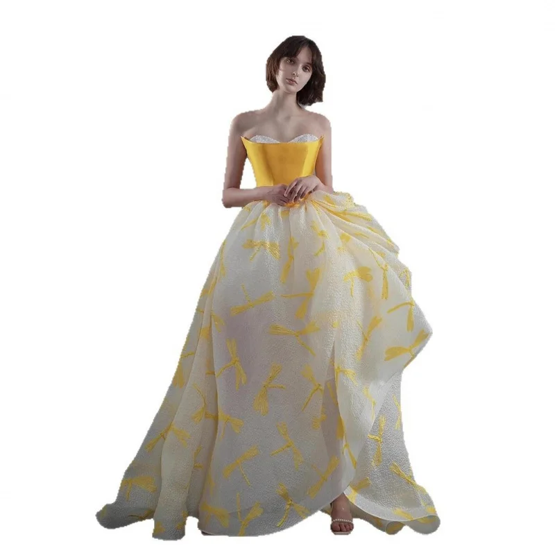 الراقية الخفيفة الفاخرة حمالة المتخصصة نخب ثوب الزفاف ثوب الزفاف