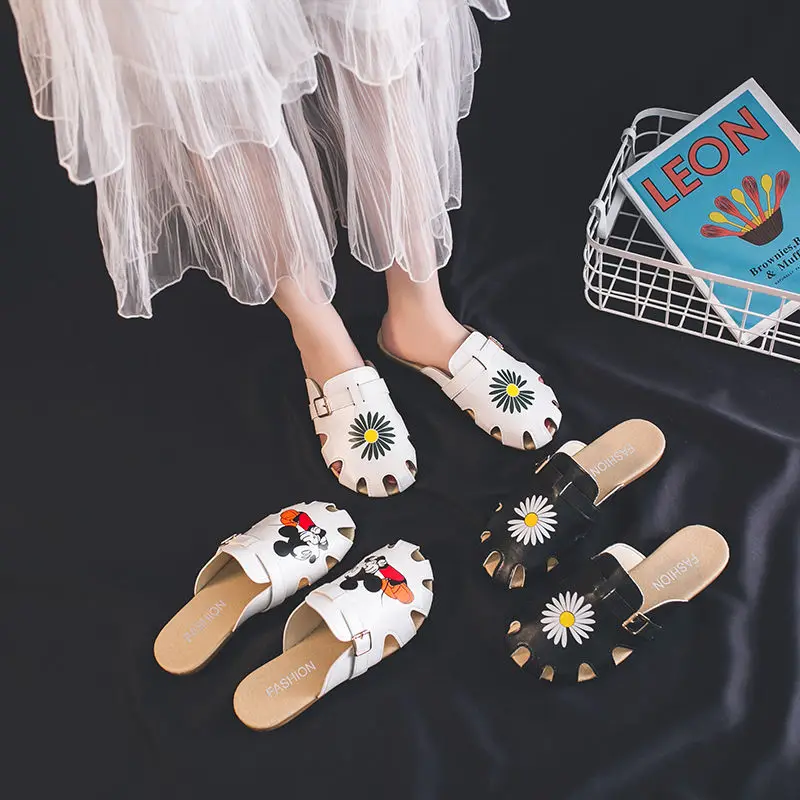 Real Sandals Women 2024 Spring Daisy Versatile Flat Bottomed Heels Outside Wearing Mickey Mouse Baotou Half Trawl Red Slippers