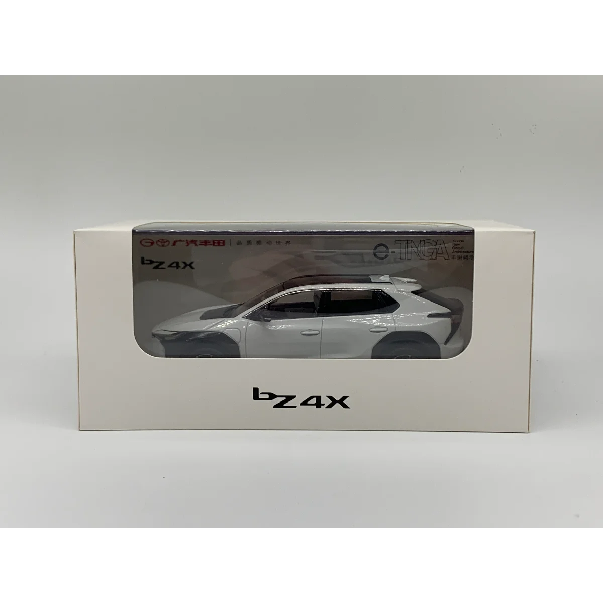 Diecast 1:30 Scale GAC Toyota BZ4X Two-color Alloy Car Model