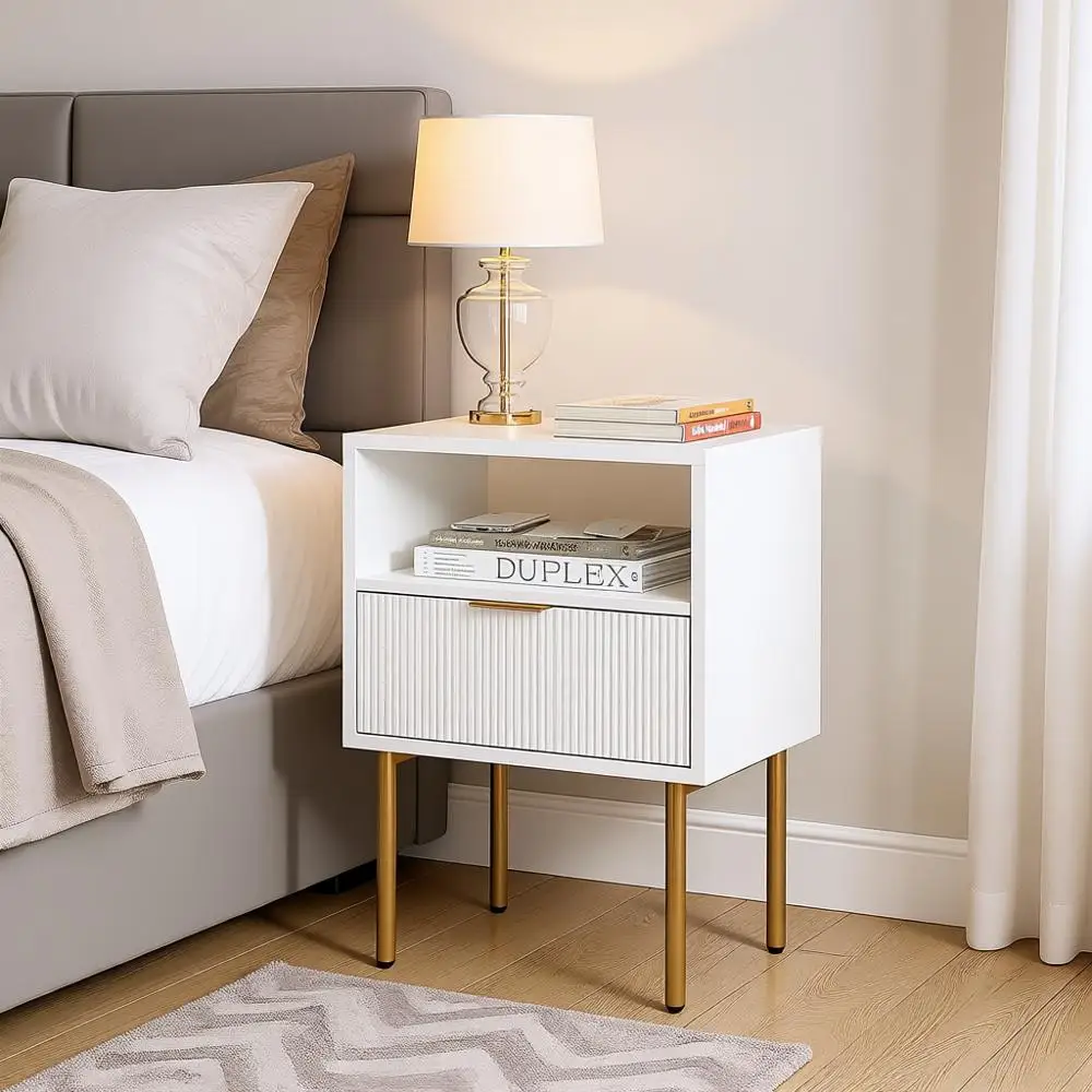 

Прикроватная тумбочка в стиле середины века с выдвижным ящиком и открытой полкой для спальни или гостиной, белая