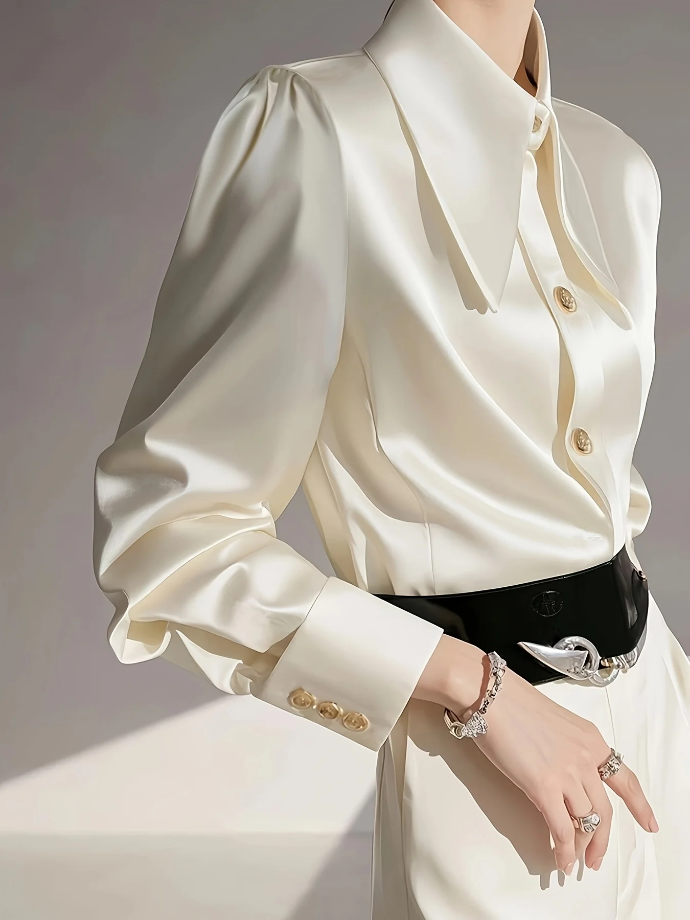 Francuska Retro Satynowa Bluzka Damska Elegancka Koszula z Kołnierzykiem i Długim Rękawem Złote Guziki Dopasowana Szlachetna Dama Szykowna Biurowa Nowa