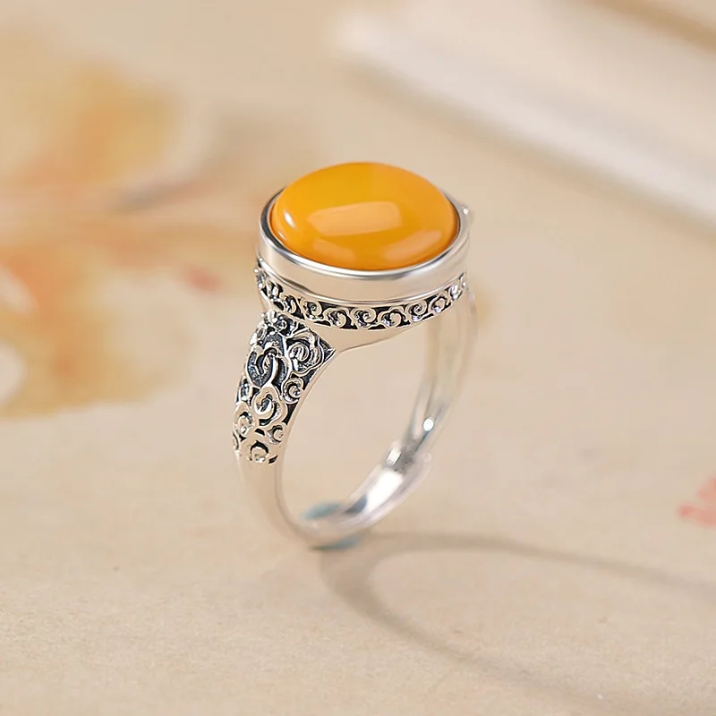 

S925 Sterling With Amber Vajra Cloud Pattern Round Female Silver Ring
