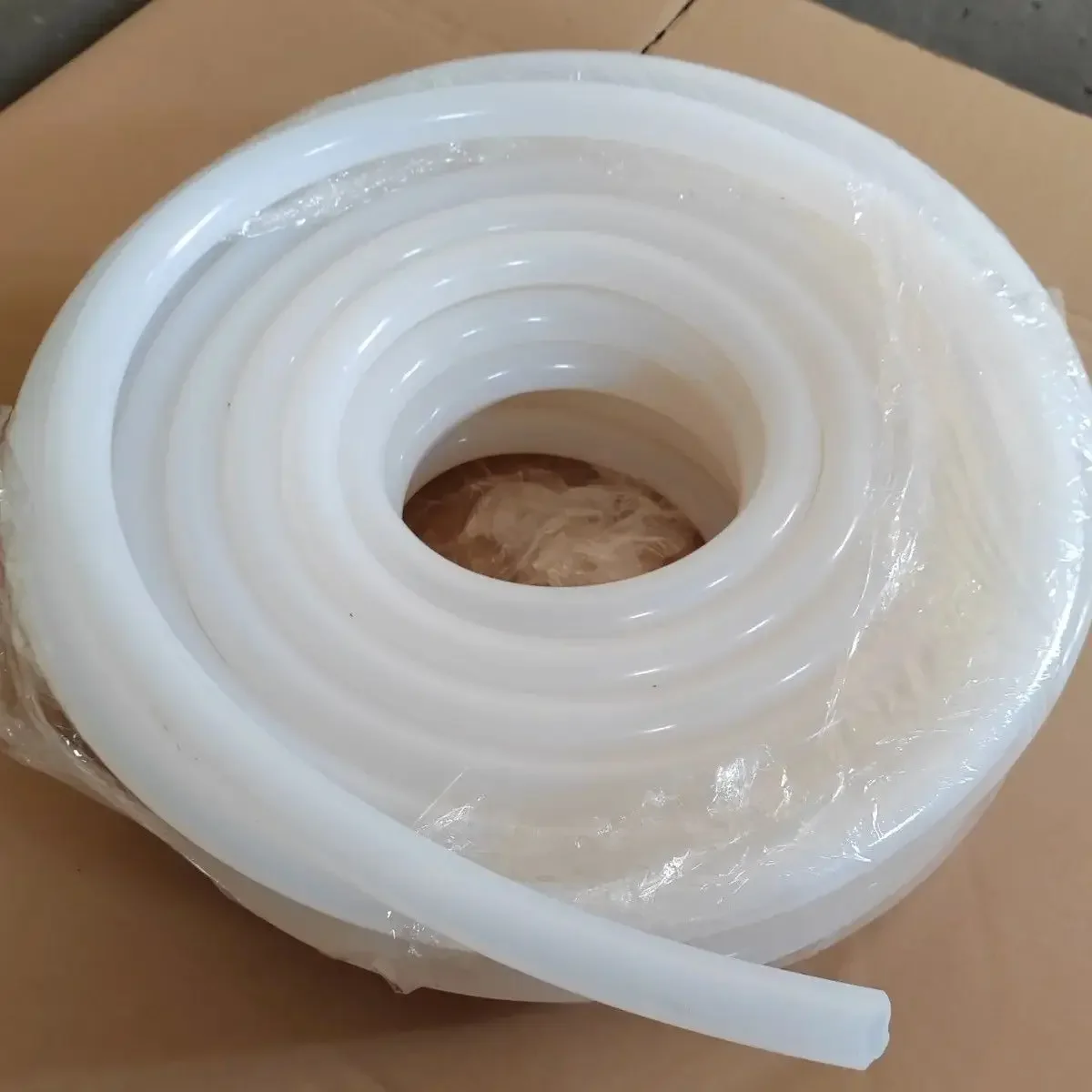 

Milking machine accessories without plasticizers, special thickened silicone milk tube for milking machines, three meters long
