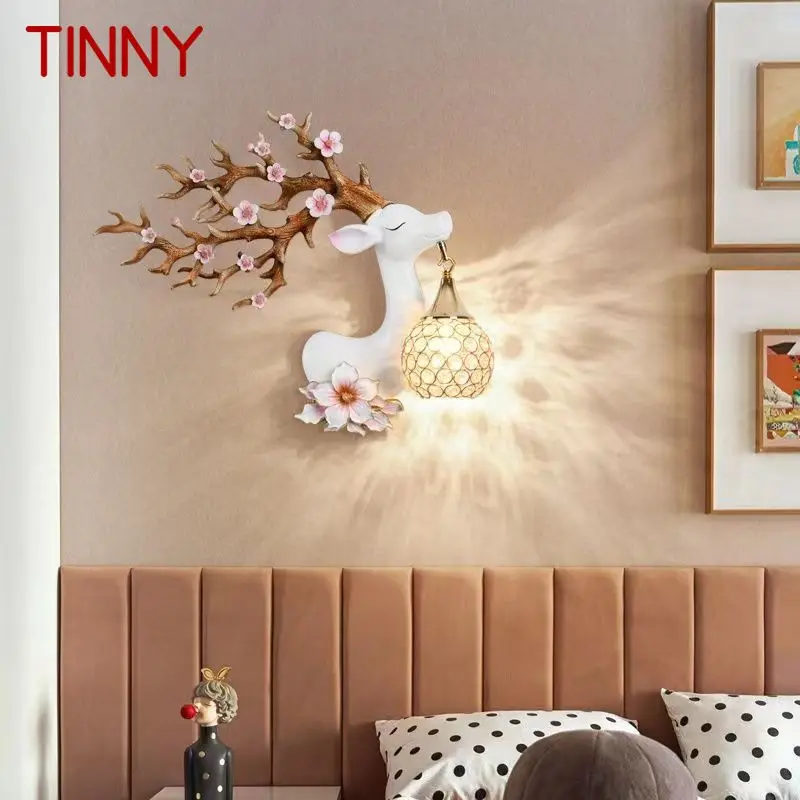 TINNY Contemporary Deer Wall Light LED Creative Plum Blossom Decor Resin Sconce Lamp for Home Living Room Bedroom Corridor