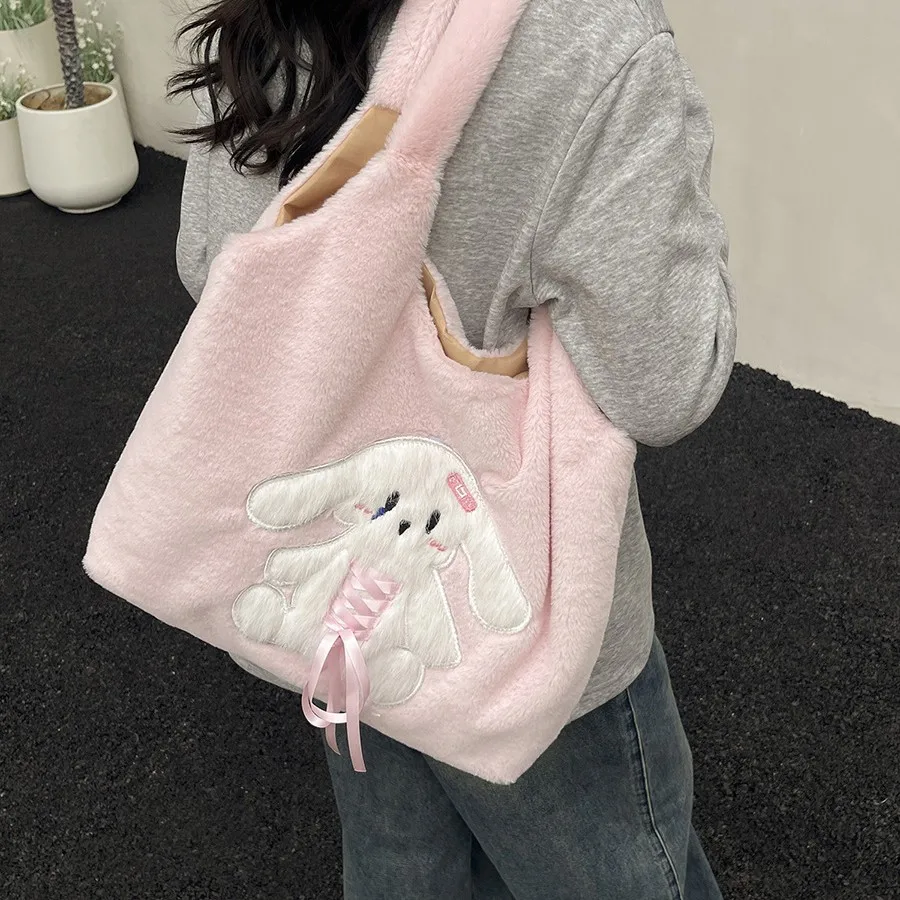 

Richme Kawaii Women Tote Bags 2025 Winter Furry Rabbit Patchwork Girls Underarm Shoulder Bag Daily Outgoing Commute Bolso Mujer