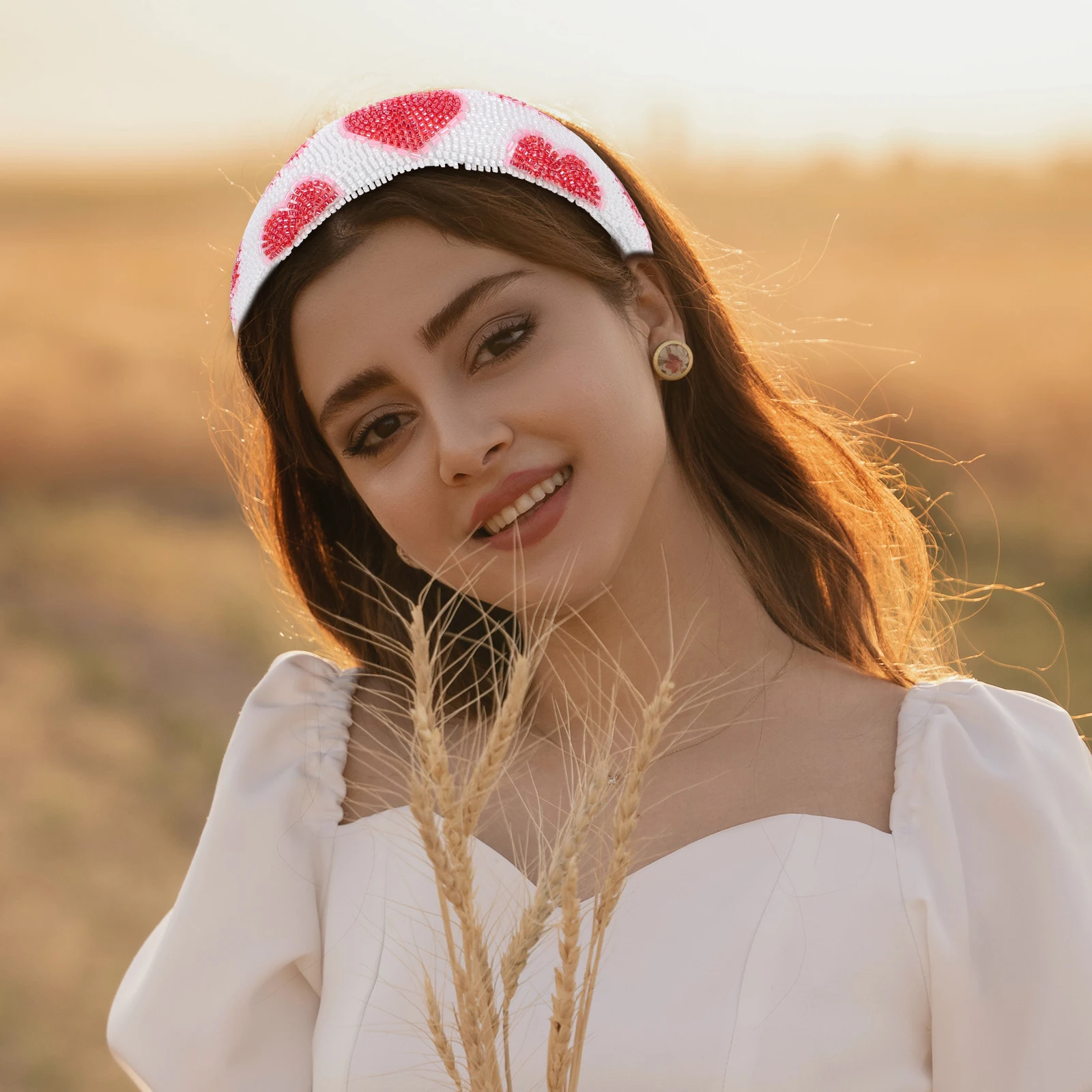 

Beaded Heart Shaped Headband For Women Elegant Bridal Wedding Bridesmaid Non Slip Bling Hairband Crown Teacher