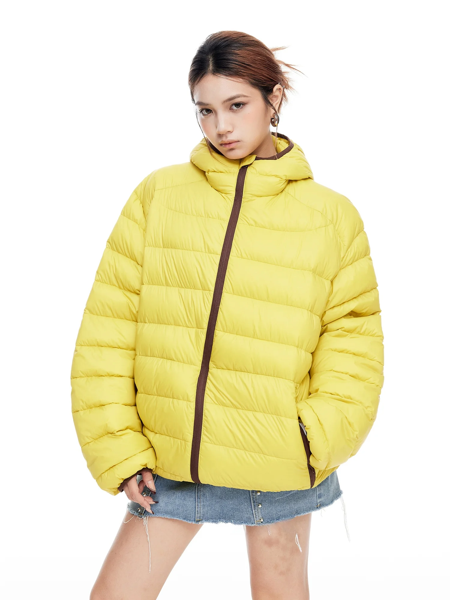 

Ретро-куртка женская зимняя 2025 года в американском стиле, желтая, в рубчик, с цветными блоками, свободного кроя, теплая, модная, уличная, с длинными рукавами, на молнии