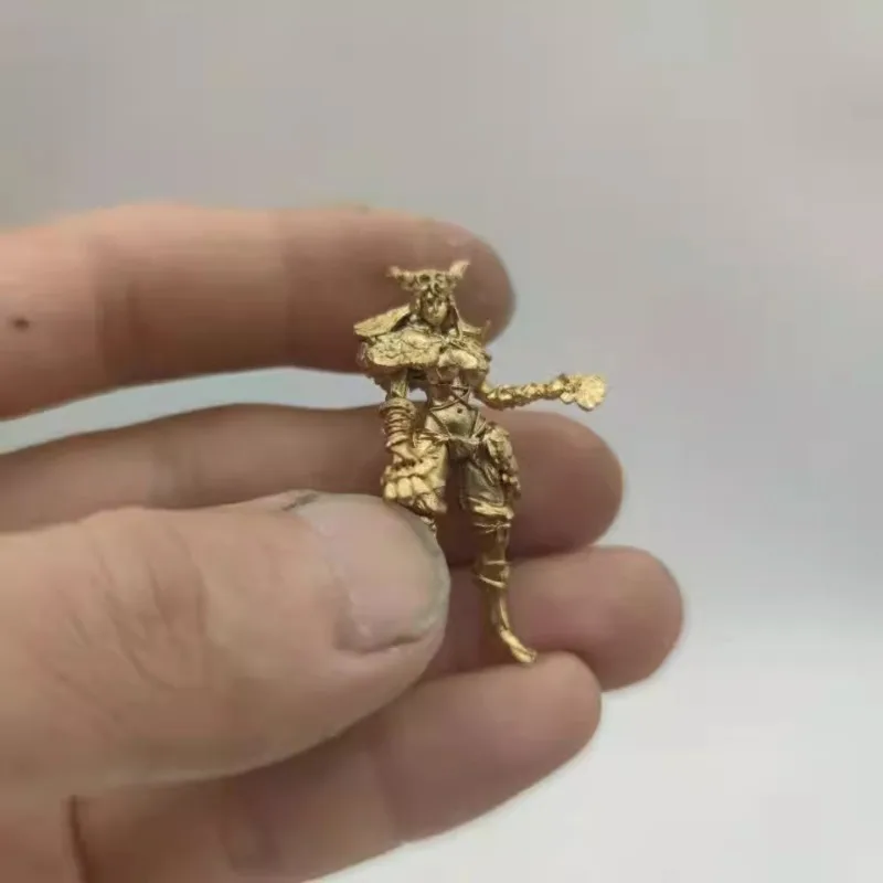 Figuras de acción de belleza de cobre fino, accesorio de adorno en miniatura, soldado de Metal, Interior de coche de escritorio, estatuilla creativa, modelo de juguete