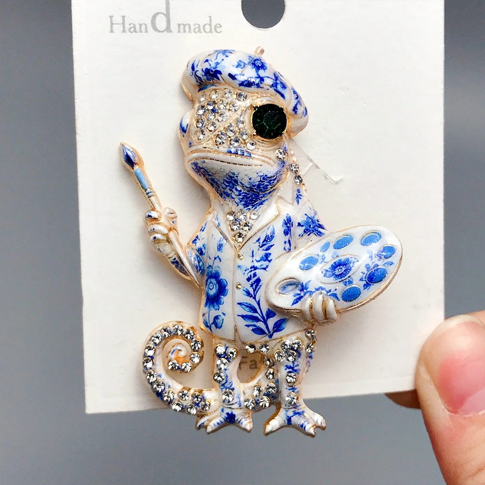 Drawing Chameleon Brooches Pins Cute Enamel Rhinestone Painted Artist Lizard Animal Brooch For Women Men Fashion Jewelry Gifts