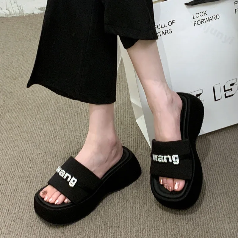 Women's Slippers 2025 New Fashion Comfortable Platform Sandals Concise Outdoor Women‘s Closed Toe Beach Muje Summer Shoes - Image 2
